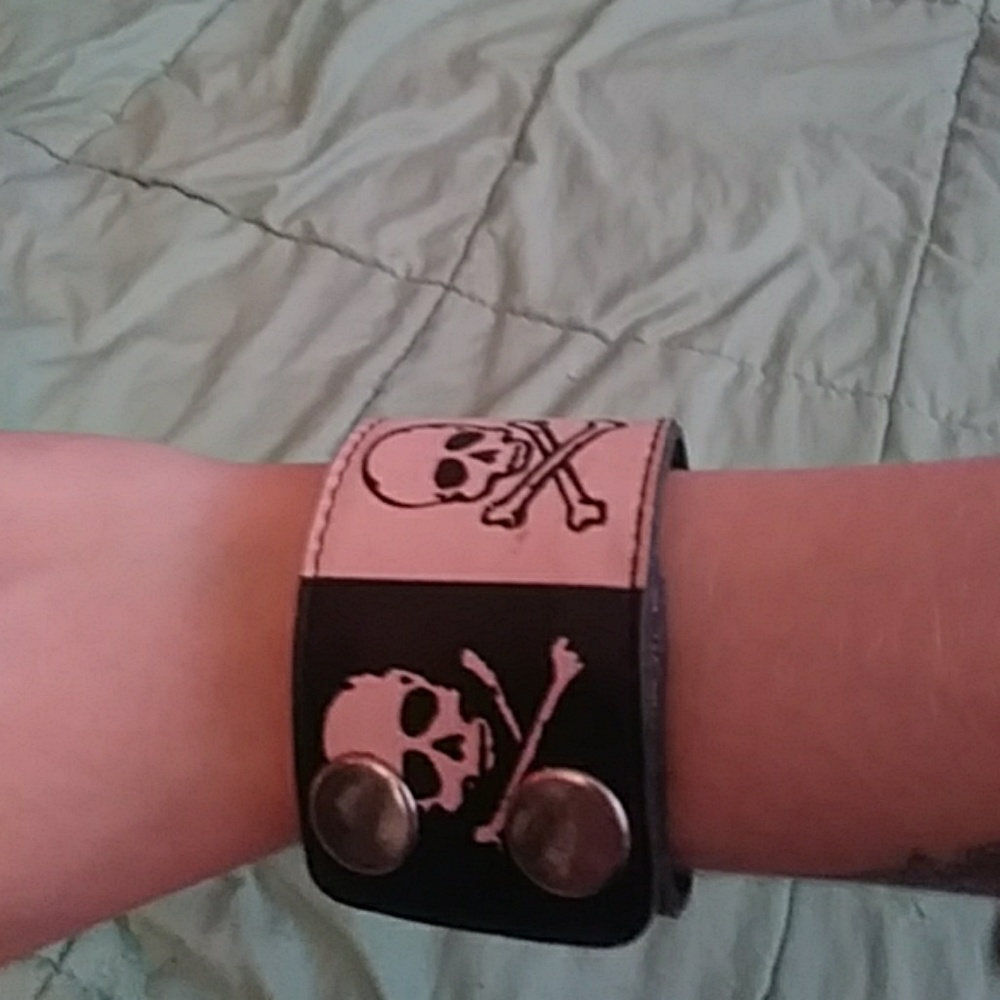 Cuff bracelet